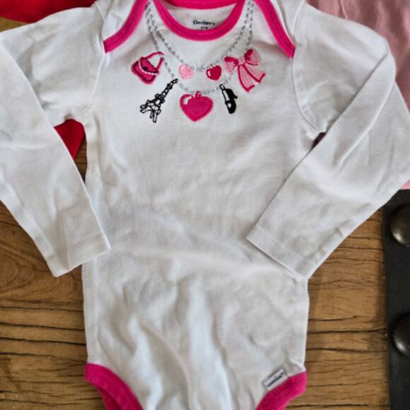 Toddler Girl's Long Sleeve Onesie Bundle sz 24M - Picture 2 of 4